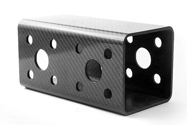 碳纖維配件是如何“煉”成的？揭秘非標(biāo)零部件的誕生過程